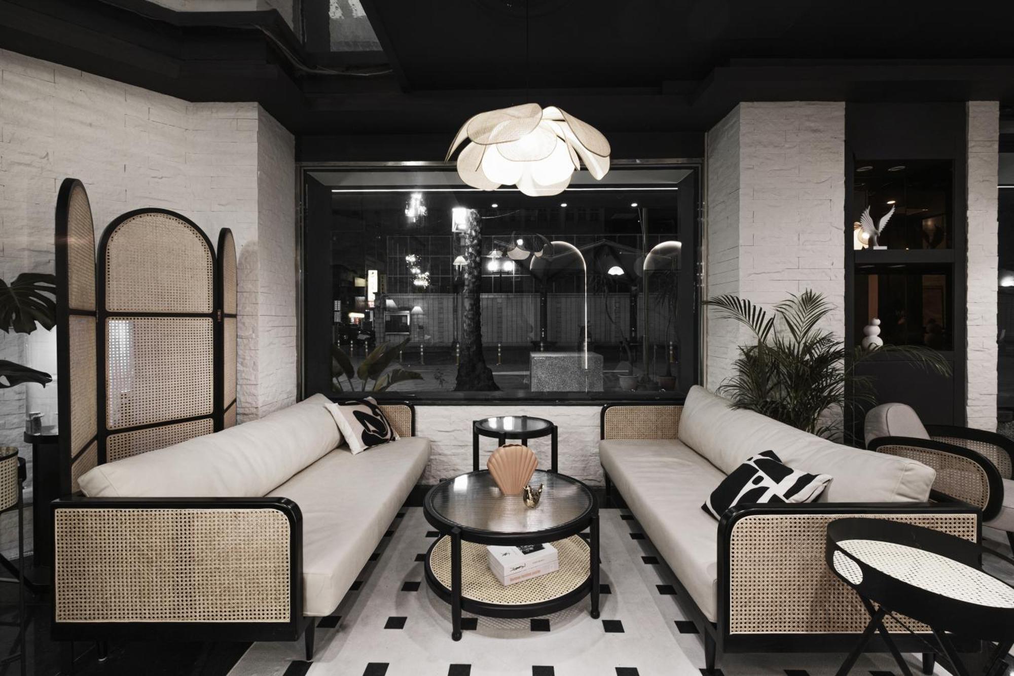 We2 Design Hotel Taichung Exterior photo