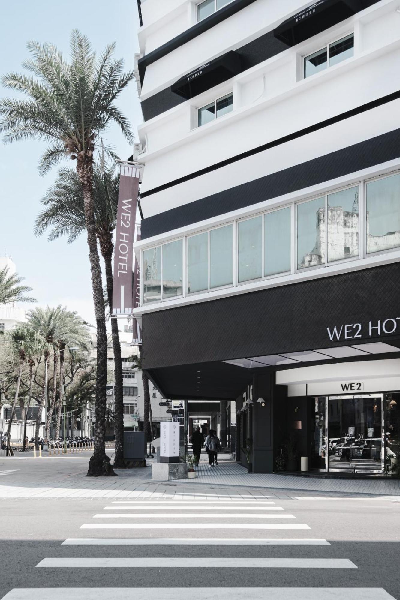 We2 Design Hotel Taichung Exterior photo
